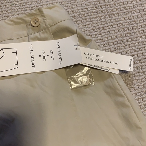 NWT Larry Levine Skort Size 8 Stone - Picture 5 of 5